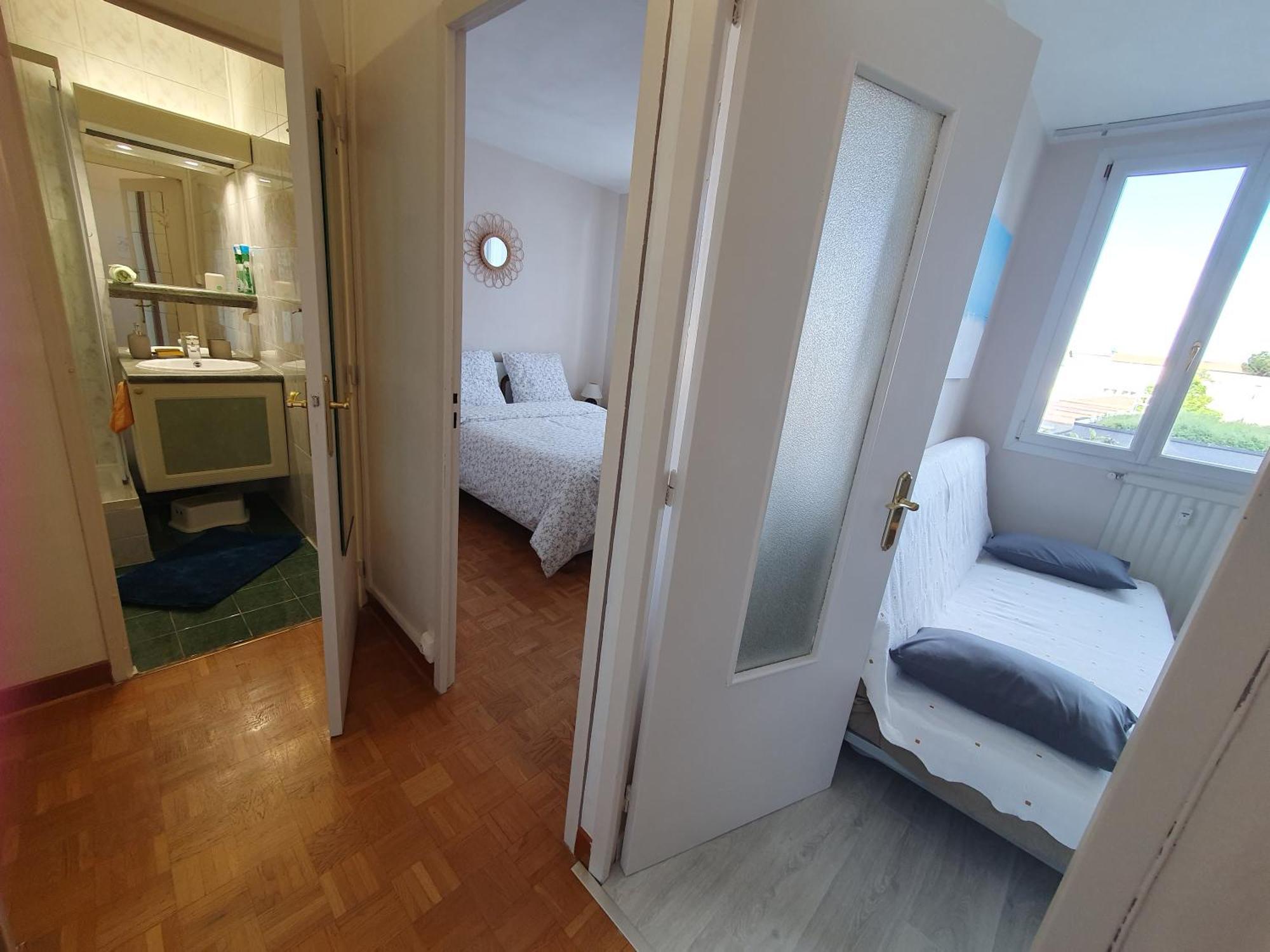 Medipole T2 Avec Un Garage Gratuit Sur Place, 16Min A Centre Ville Lyon En Metro A Villeurbanne Extérieur photo